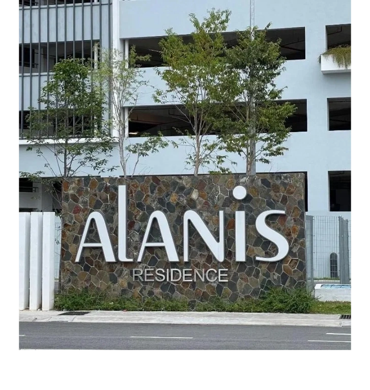 Alanis Residence