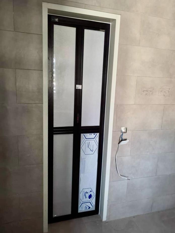 Bi-fold Door